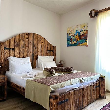 Machanents Art Hotel Vagharshapat 외부 사진