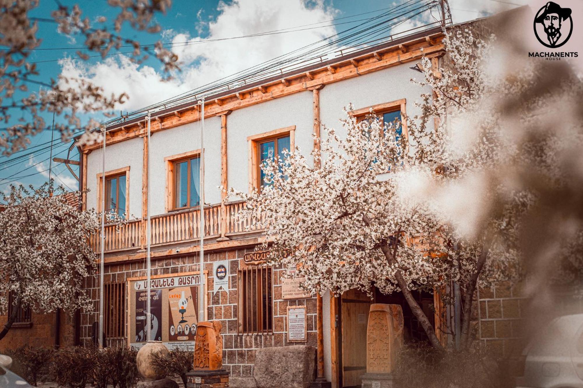 Machanents Art Hotel Vagharshapat 외부 사진