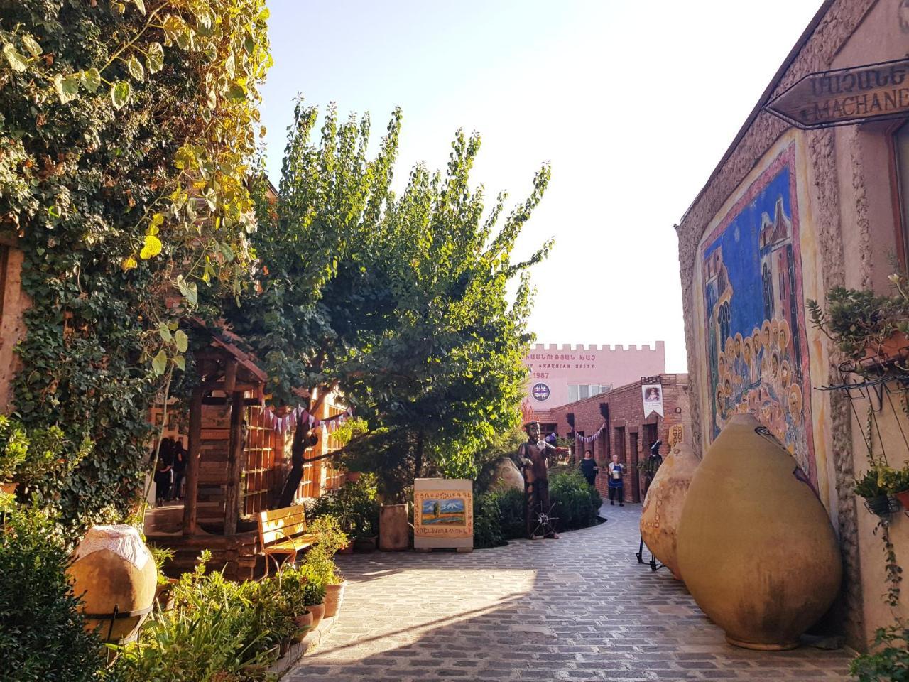Machanents Art Hotel Vagharshapat 외부 사진