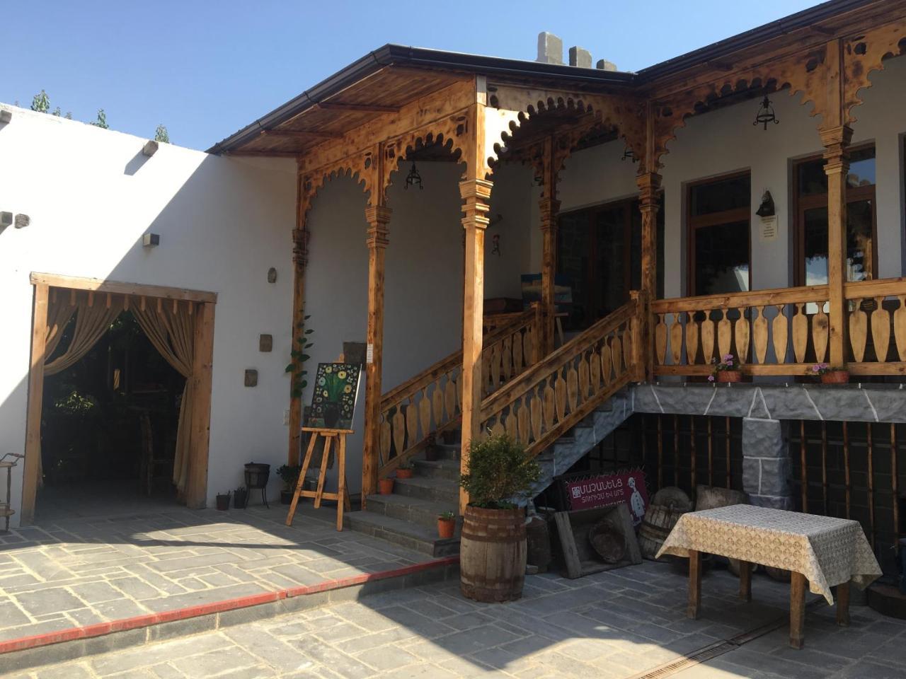 Machanents Art Hotel Vagharshapat 외부 사진